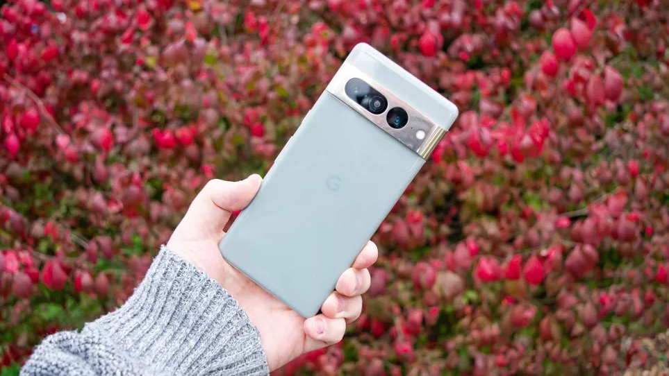 Pixel 7 Pro là một trong số những smartphone Android tốt nhất.