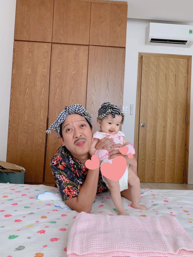 Trường Giang khoe ảnh hiếm của con gái lúc nhỏ