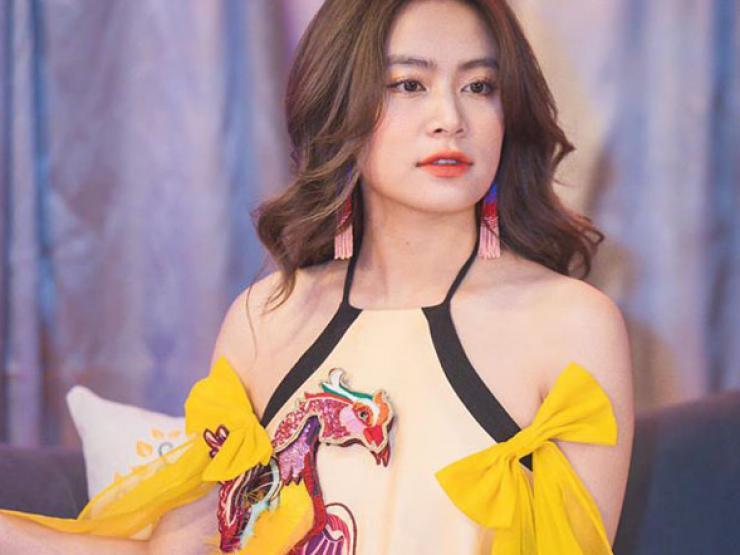 Thời trang - Diện yếm hở vẫn sang đẹp: Mấy ai "qua mặt" được Hoàng Thùy Linh?