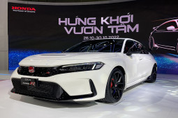 Tin tức ô tô - Ảnh thực tế Honda Civic Type R 2023 tại VMS 2022