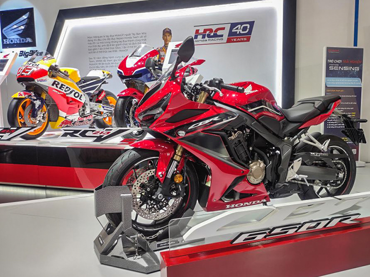 Honda tung loạt xe mô tô phân khối lớn tại VMS 2022
