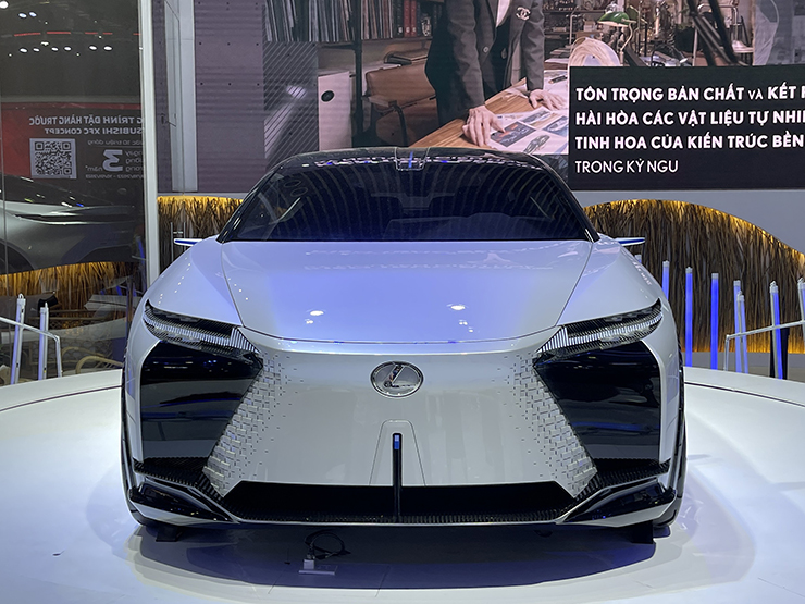 Xe điện ý tưởng Lexus LF-Z Electrified lần đầu tiên xuất hiện tại Việt Nam - 3