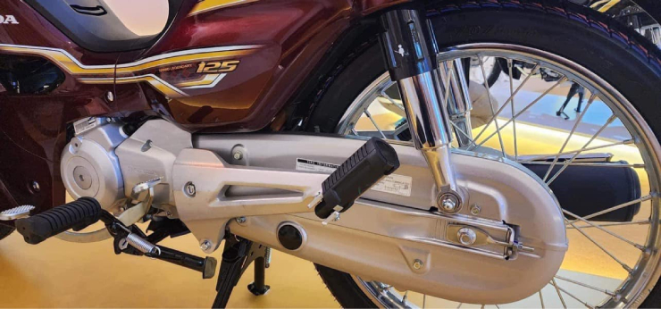 NÓNG: Lộ ảnh huyền thoại mới 2023 Honda Dream 125 - 2