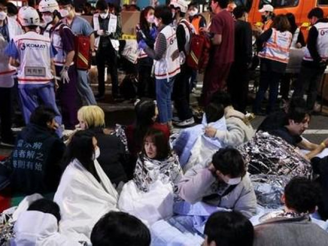 Đời sống Showbiz - Hủy hàng loạt sự kiện giải trí vì thảm kịch giẫm đạp đêm Halloween ở Hàn Quốc