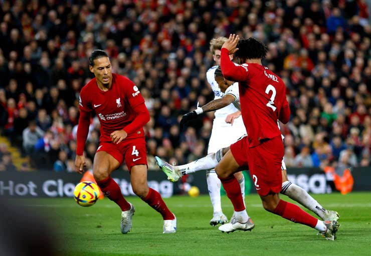 Liverpool thua sốc Leeds United 1-2 ở Anfield