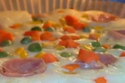 Ẩm thực - Có nồi chiên không dầu mà không làm bánh pizza cho cả nhà theo cách rất ngon, rất nhanh, rất dễ, không cần đế sau thì phí quá