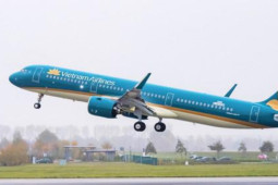 Kinh doanh - Doanh thu tăng gần 5 lần, Vietnam Airlines lỗ 2.547 tỉ đồng trong quý 3