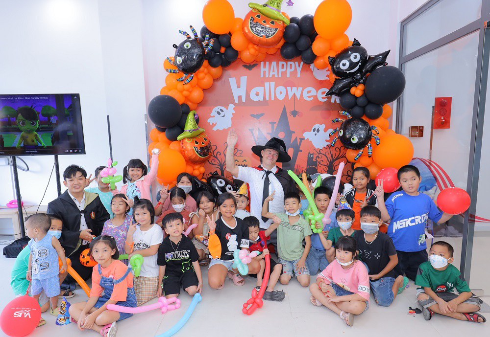 Chinh phục cột mốc 49 cơ sở trong tháng 10, VUS tiếp tục hành trình kết nối học viên với chuỗi hoạt động tiếng Anh miễn phí - 2