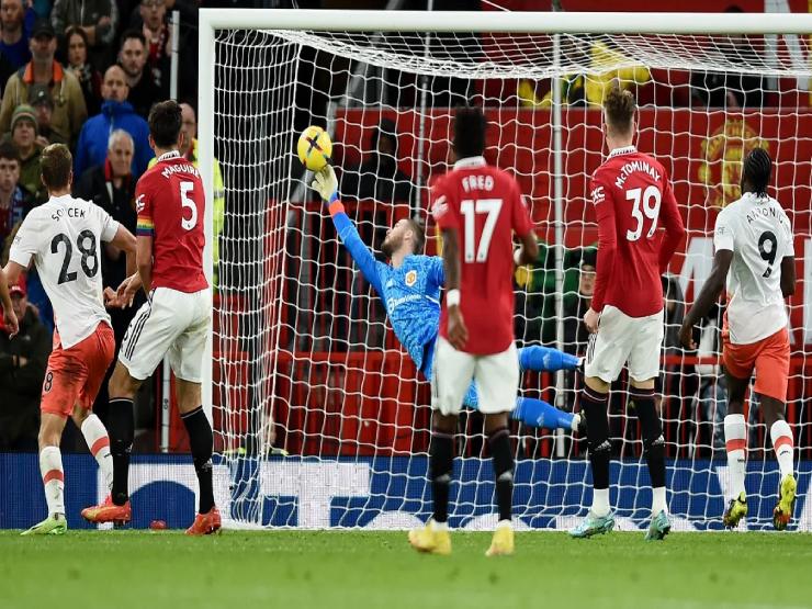 Bóng đá - MU hạ West Ham: De Gea bật chế độ "gánh team", pha cứu thua 10 điểm phút bù giờ