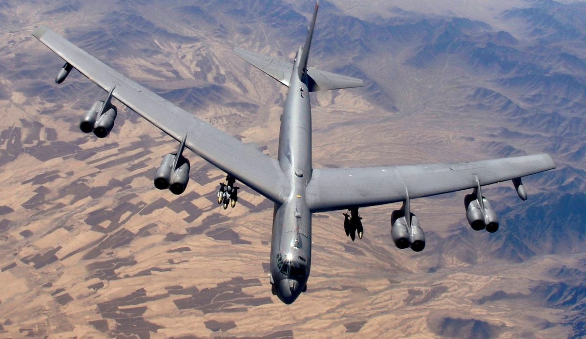 Oanh tạc cơ chiến lược B-52 của Mỹ.