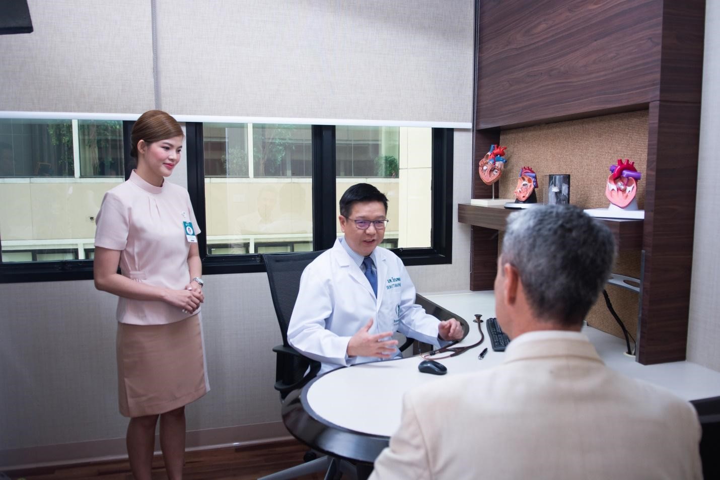 Đội ngũ y bác sĩ, nhân viên tận tình, chu đáo