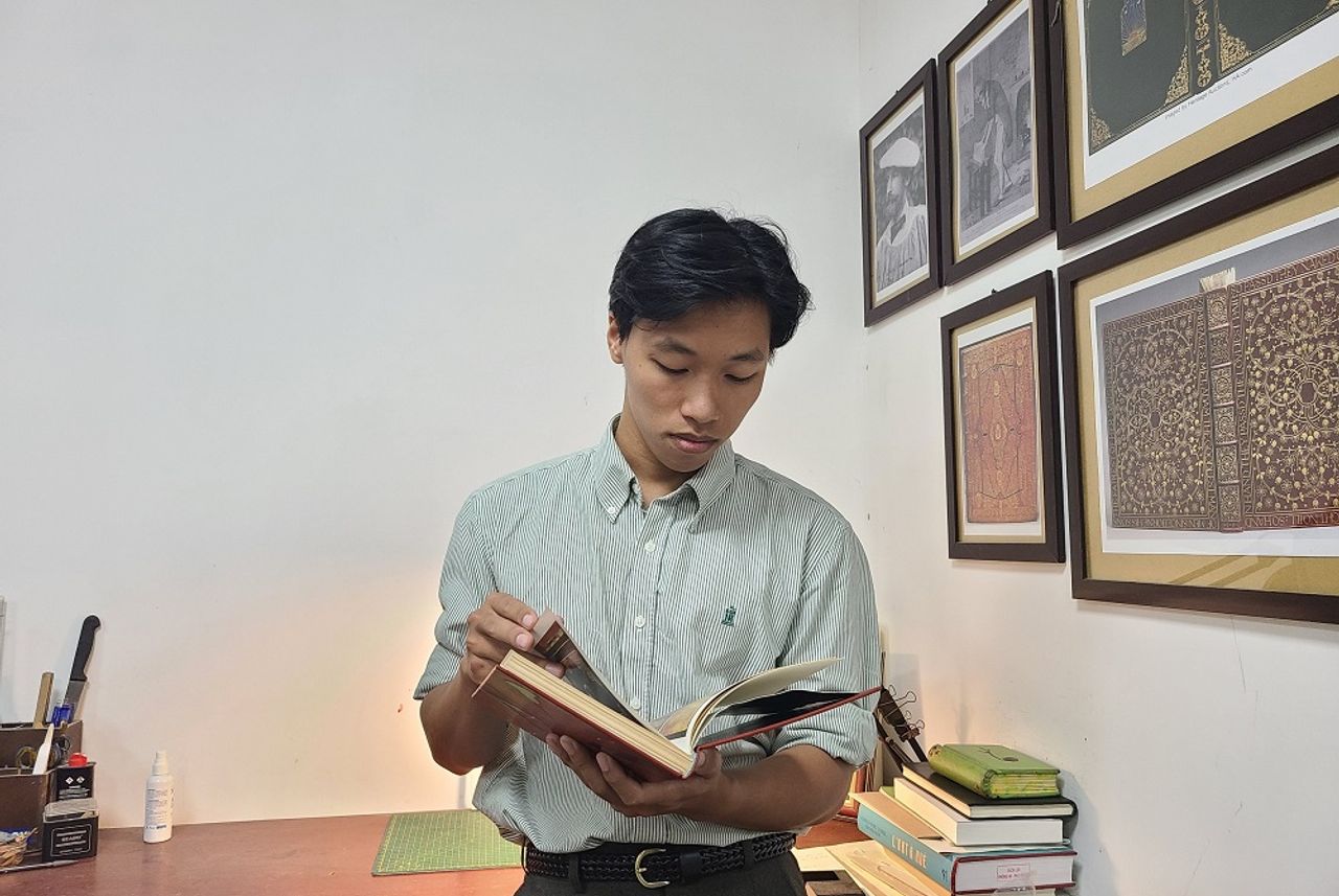 Khoác 'tấm áo mới' cho sách