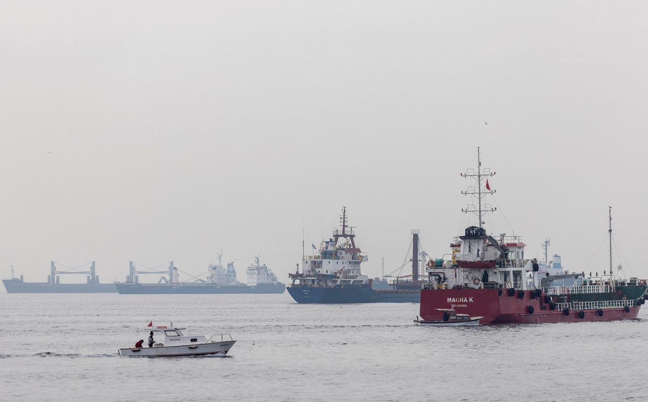 Nga hiện chưa đồng ý đảm bảo an ninh cho tàu chở ngũ cốc rời cảng ở Ukraine (ảnh: CNN)