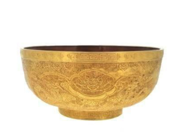 Tin tức trong ngày - Bát vàng thời vua Khải Định được bán giá 16,7 tỷ đồng