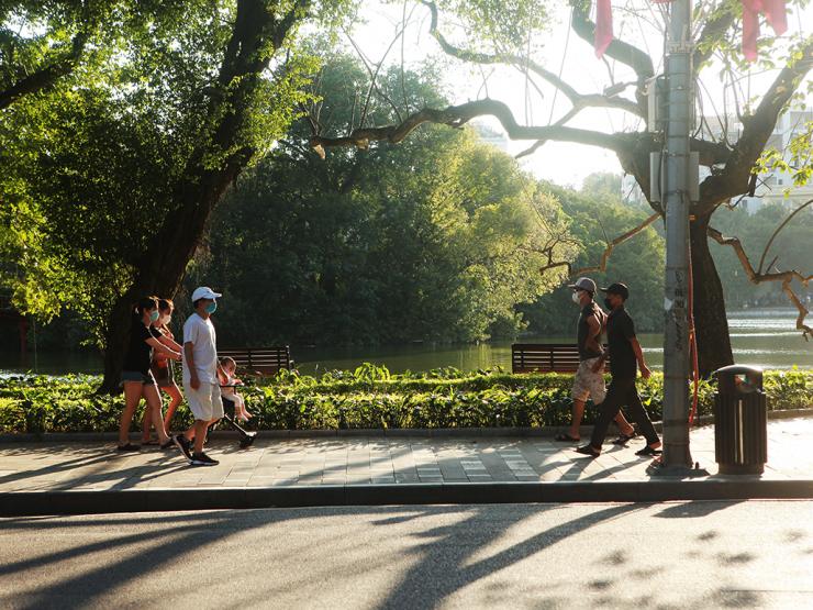 Tin tức trong ngày - Thời tiết ngày 2/11: Miền Bắc có nơi trời rét, miền Nam nắng mạnh