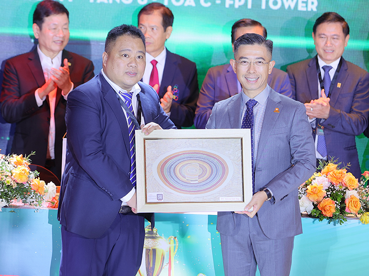 FPT Play mua bản quyền V-League 5 năm, quyết tâm nâng tầm bóng đá Việt