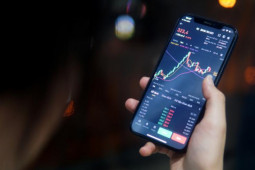 Kinh doanh - Bitcoin chững lại, nhiều nhà đầu tư chuyển hướng, bay hàng tỷ chỉ sau một tuần