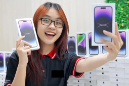 Thời trang Hi-tech - iPhone 14 Plus và loạt điện thoại cao cấp giảm &quot;bùng nổ&quot; tháng 11