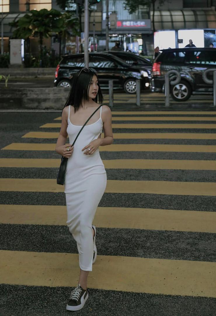 Heri Trương chọn tập gym trong nhiều năm qua đề &#34;mài&#34; dáng thon gọn, tỷ lệ hình thể cân đối.
