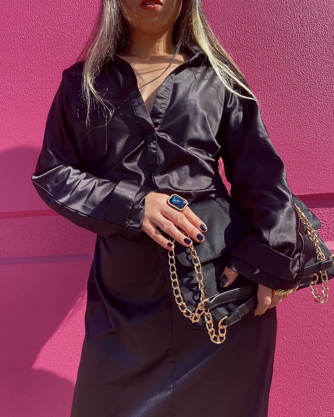 Sự phối hợp khéo léo giữa các món đồ giúp Nguyễn Hoàng Ngân có vẻ ngoài thu hút