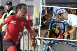 Bạn trẻ - Cuộc sống - Ông bố đưa con trai bại não tham gia hơn 50 giải chạy marathon trong 7 năm
