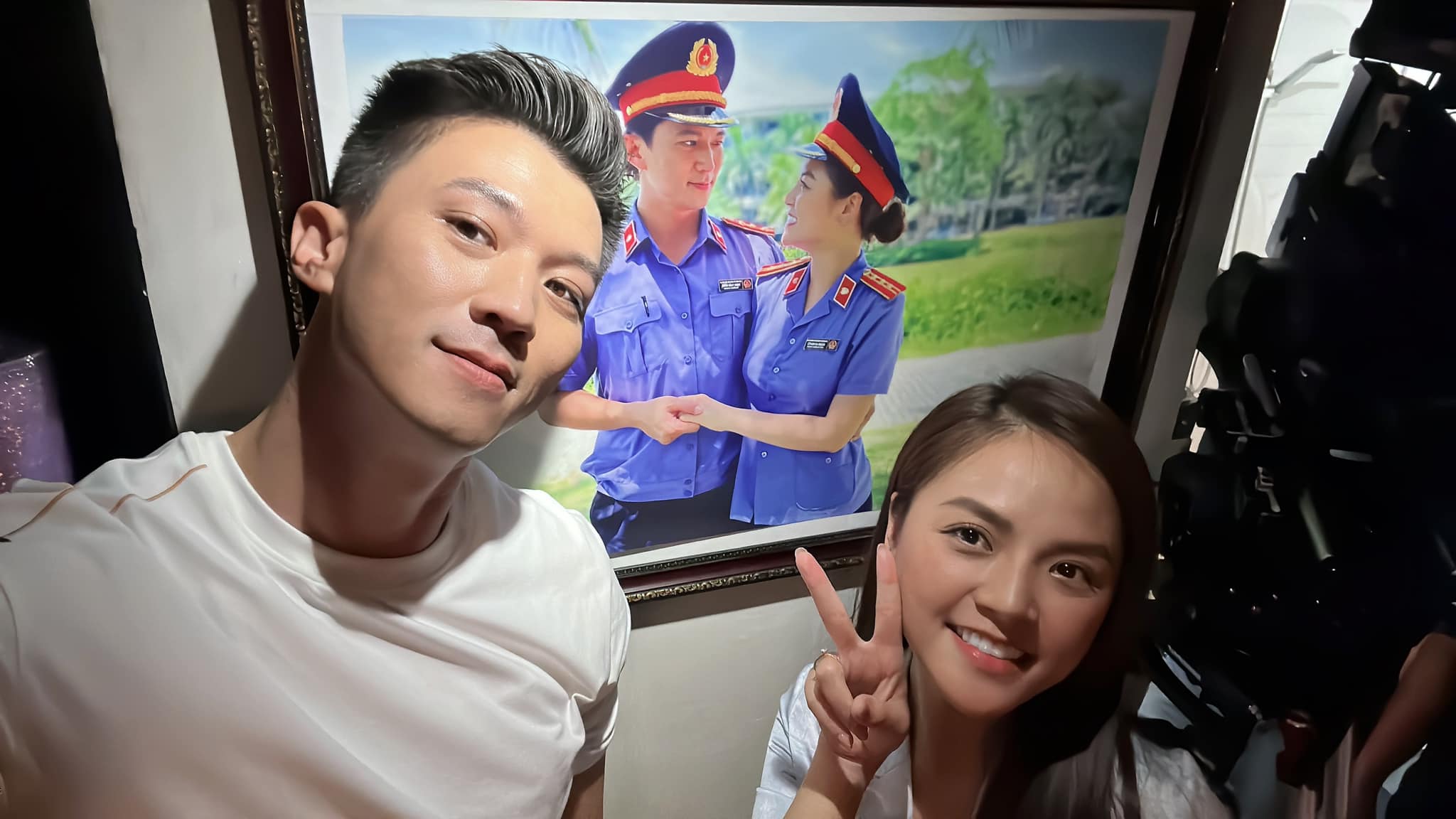 Hà Việt Dũng, Thu Quỳnh chia sẻ ảnh cưới trong "Hành trình công lý"
