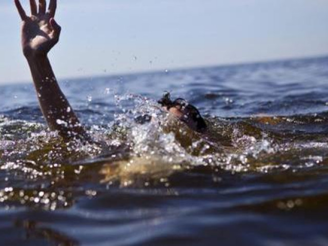 Tin tức trong ngày - Bàng hoàng phát hiện thi thể 2 chị em ở dưới ao cá