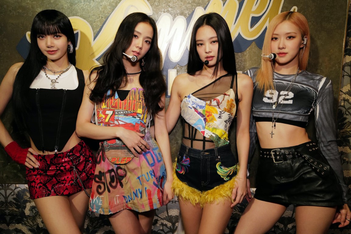 Blackpink và sự thay đổi phong cách theo năm tháng - 12