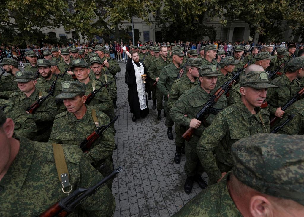Lính dự bị Nga được động viên tới Ukraine tham chiến (ảnh: CNN)
