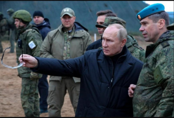 Tổng thống Nga Putin trực tiếp yêu cầu sơ tán người dân khỏi Kherson. Ảnh:&nbsp;Al&nbsp;Jazeera