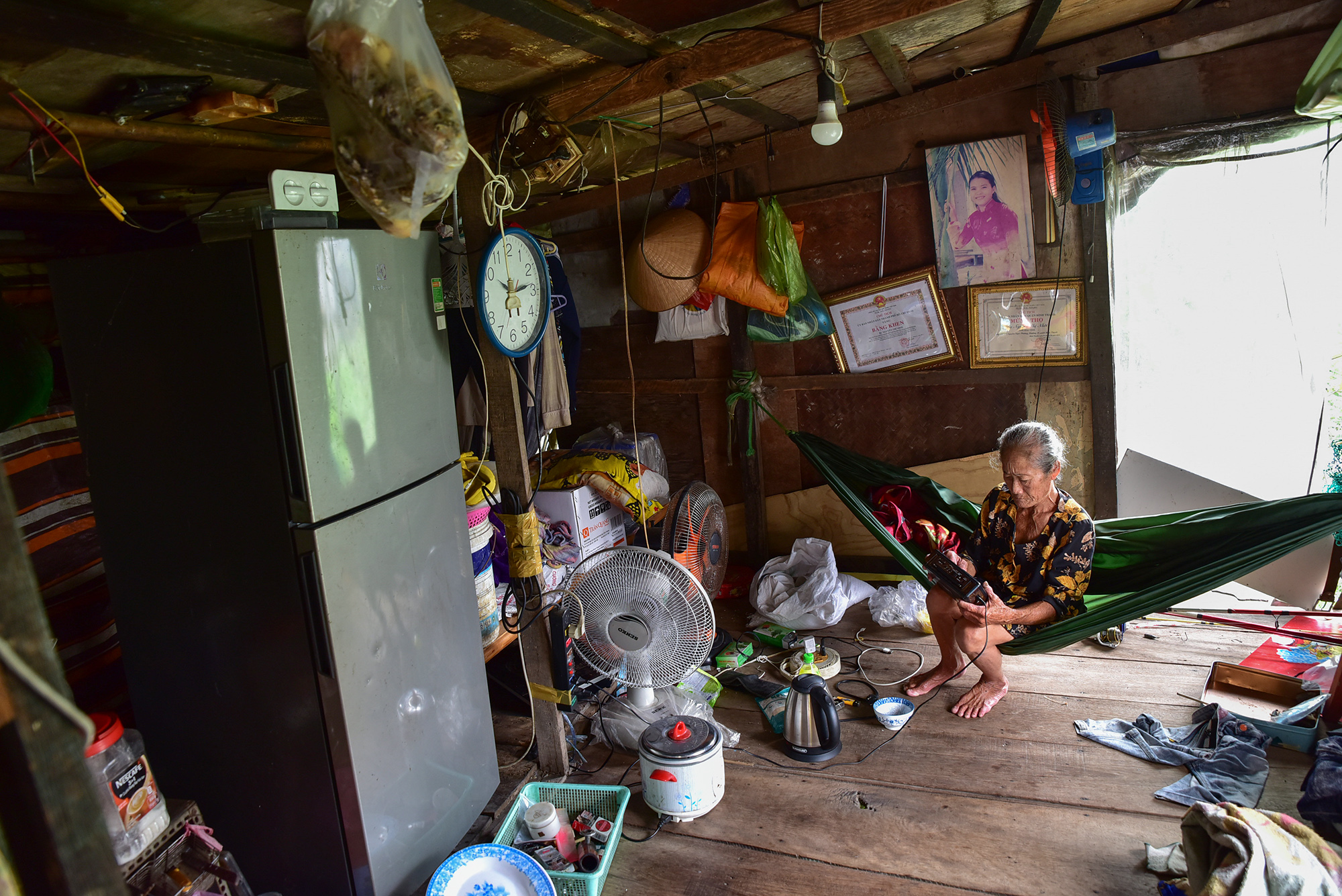 Cuộc sống cô độc của cụ bà 74 tuổi lênh đênh trên thuyền giữa Sài Gòn - 12