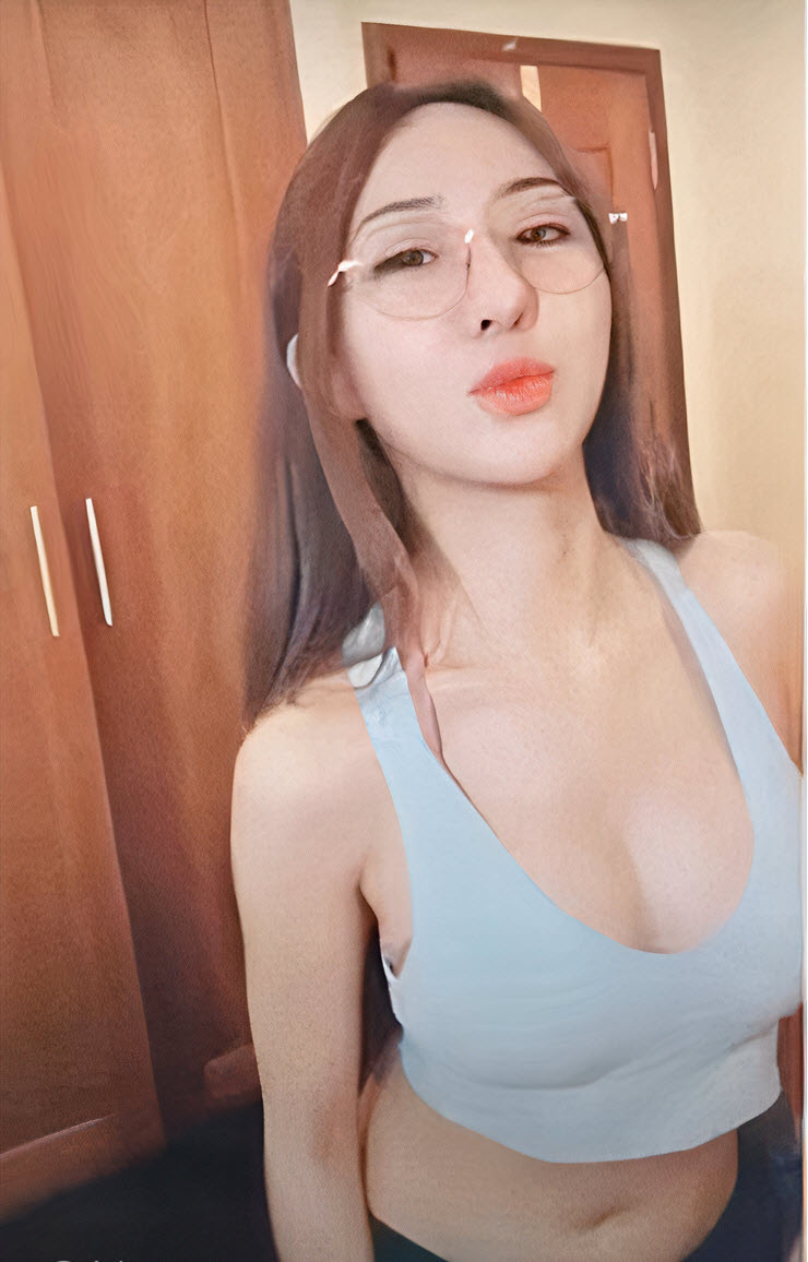 Streamer Misthy khoe bạn gái “ngon” hết nước chấm - 2