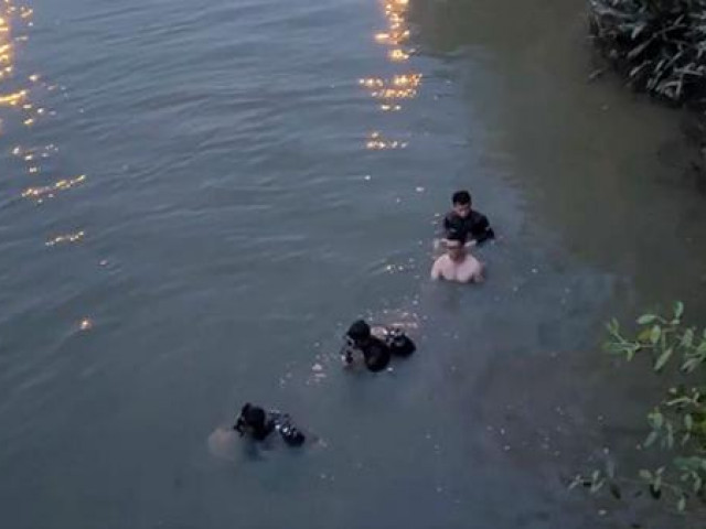 Tin tức trong ngày - Lính cứu nạn, cứu hộ và 1001 câu chuyện dở khóc dở cười