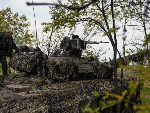 Thế giới - Quân đội Ukraine tập trung xe tăng, thiết giáp tới khu vực Kherson