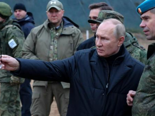 Tổng thống Putin nêu lý do sơ tán khẩn cấp dân thường khỏi Kherson