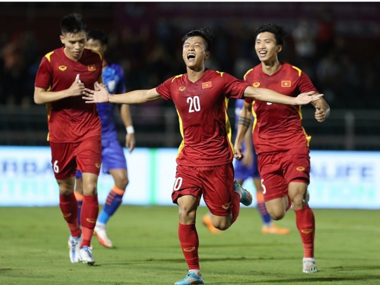“Sếp” VFF mong ĐT Việt Nam dự World Cup 2030, trả lương cao cho HLV thay thầy Park