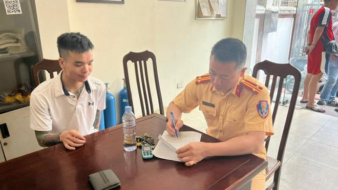 Lực lượng CSGT- CATP Hà Nội vây bắt đối tượng truy nã Phạm Văn Cường