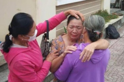 Tin tức trong ngày - Vụ 1 phụ nữ nghi bị bán ra nước ngoài: Cuộc đoàn tụ đẫm nước mắt