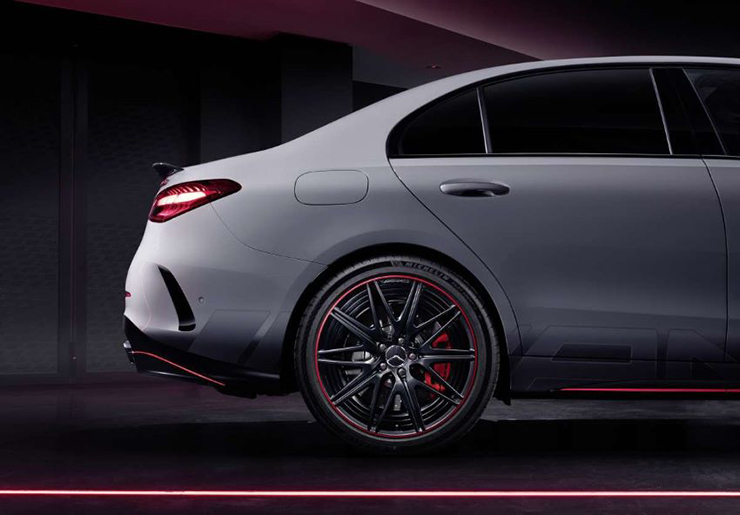 Mercedes-AMG giới thiệu C63 S E phiên bản F1 Edition - 6