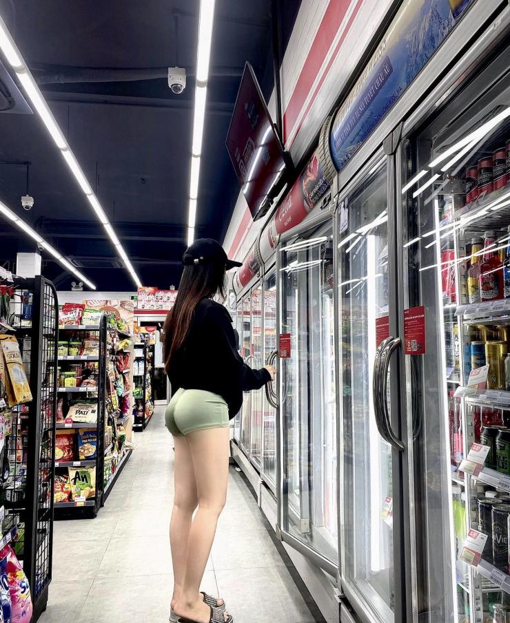 Đây cũng là cách lên đồ thông dụng được nhiều người&nbsp;áp dụng.&nbsp;
