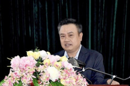 Tin tức trong ngày - 96 cán bộ nguồn lắng nghe Chủ tịch Hà Nội giảng bài