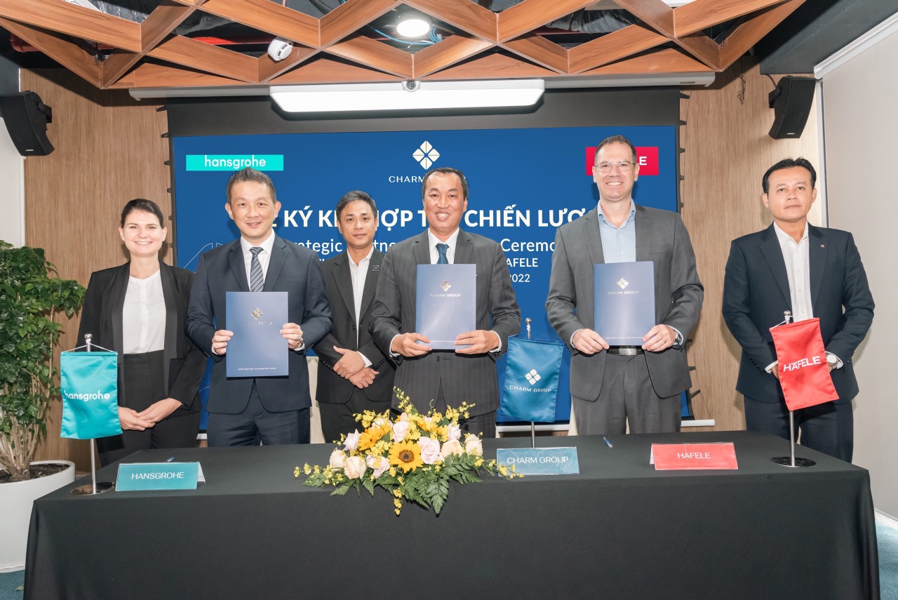 Lễ ký kết hợp tác chiến lược giữa Tập đoàn Charm Group, Tập đoàn Häfele và Tập đoàn Hansgrohe.