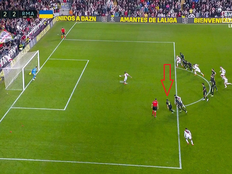 Bóng đá - Tranh cãi Real Madrid bị xử ép: Vì sao Vallecano được thực hiện lại phạt đền?