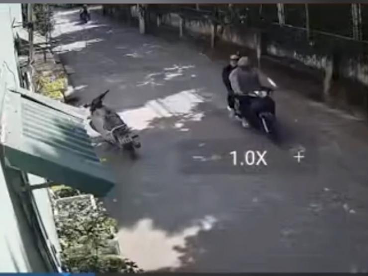 Xe máy - Xe đạp - Clip: Để xe hớ hênh, chủ xe bị trộm lấy trong 10 giây