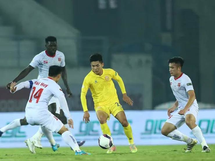 Bóng đá - Trực tiếp bóng đá Nam Định - Hải Phòng: Đội khách bảo toàn thành công cách biệt (Hết giờ)