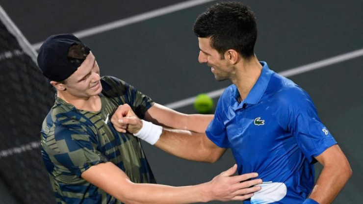 Rune được Djokovic nhận xét là "có lối chơi hoàn hảo so với lứa tuổi 19"