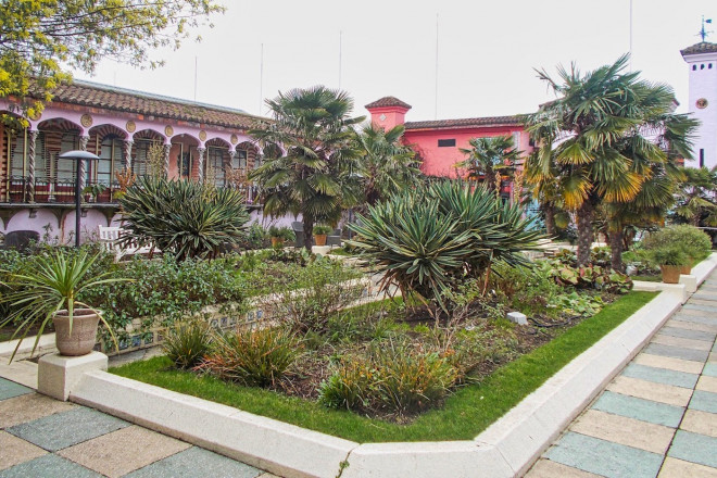 Ai mà ngờ được rừng cọ và dương xỉ này nằm trên nóc một tòa nhà ở Anh. Ảnh: The Kensington Society.