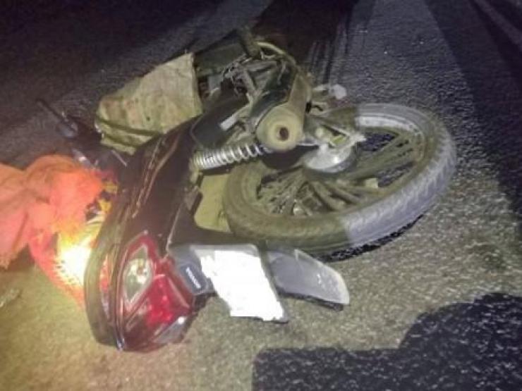 Tin tức trong ngày - Truy tìm phương tiện cán qua người đi xe máy khiến nạn nhân tử vong