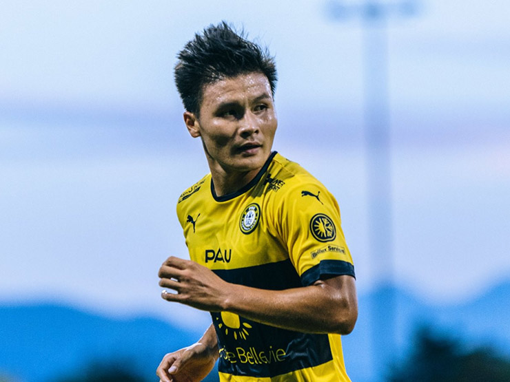 Quang Hải ghi hat-trick & 3 kiến tạo cho Pau FC