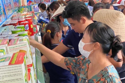 Tết Nguyên đán Quý Mão 2023, người lao động khó khăn được hỗ trợ 500.000 đồng